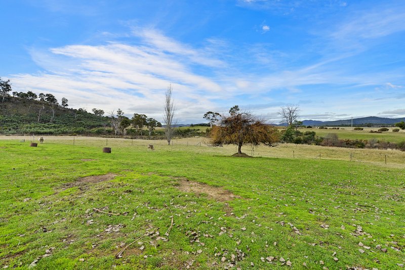 Photo - 26 Nairn Street, Buckland TAS 7190 - Image 4