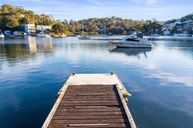 Photo - 26 Naranganah Avenue, Gymea Bay NSW 2227 - Image 2
