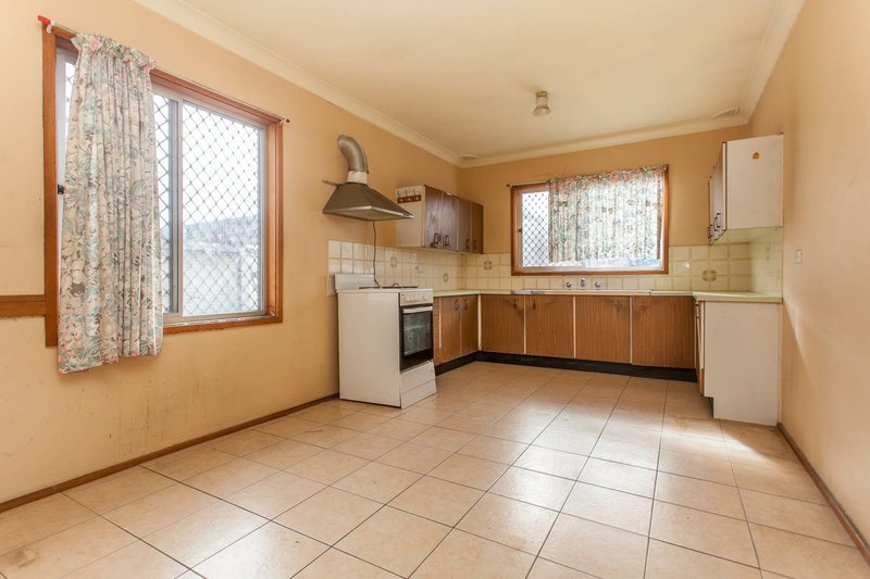 Photo - 26 Nelson Street, Greta NSW 2334 - Image 2