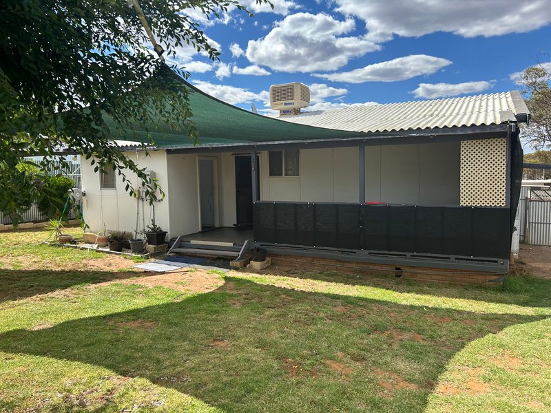 Photo - 26 New Compton Street, Kambalda East WA 6442 - Image 18