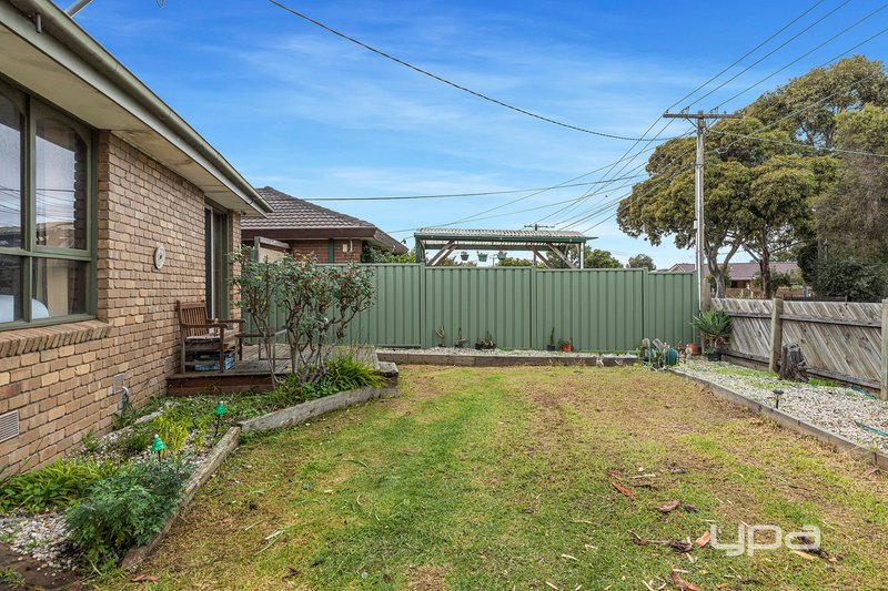 Photo - 26 Newbury Street, Deer Park VIC 3023 - Image 5