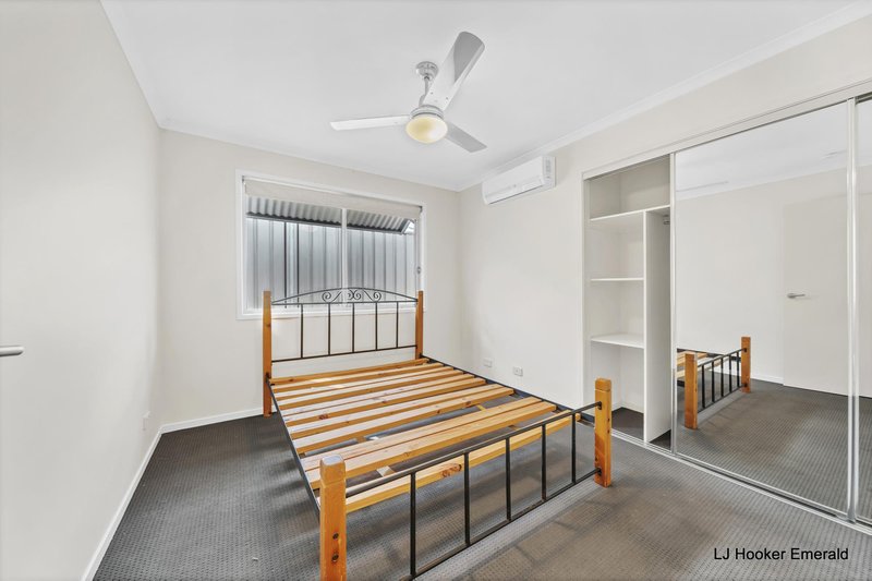 Photo - 2/6 Newman Drive, Emerald QLD 4720 - Image 8