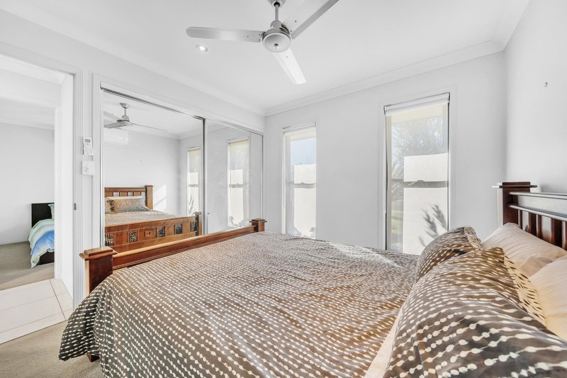 Photo - 26 Newman Drive, Emerald QLD 4720 - Image 15