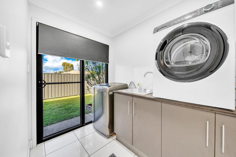 Photo - 26 Newman Drive, Emerald QLD 4720 - Image 20