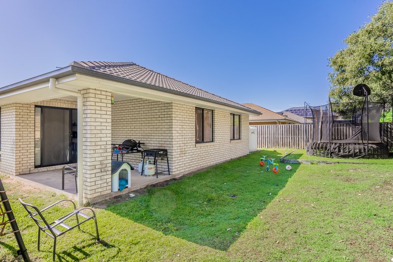 Photo - 26 Noblewood Crescent, Fernvale QLD 4306 - Image 11