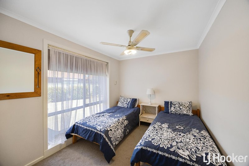 Photo - 2/6 Northcott Street, Melton South VIC 3338 - Image 5