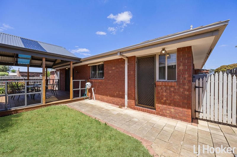 Photo - 2/6 Northcott Street, Melton South VIC 3338 - Image 9