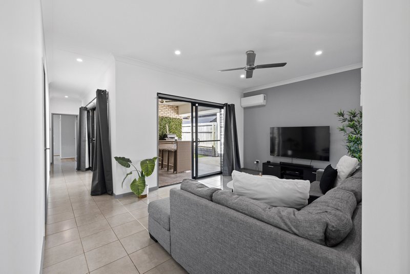 Photo - 26 Numbat Street, North Lakes QLD 4509 - Image 3