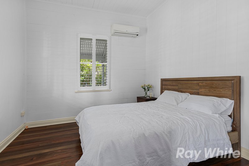 Photo - 26 Oakmere Street, Nudgee QLD 4014 - Image 9