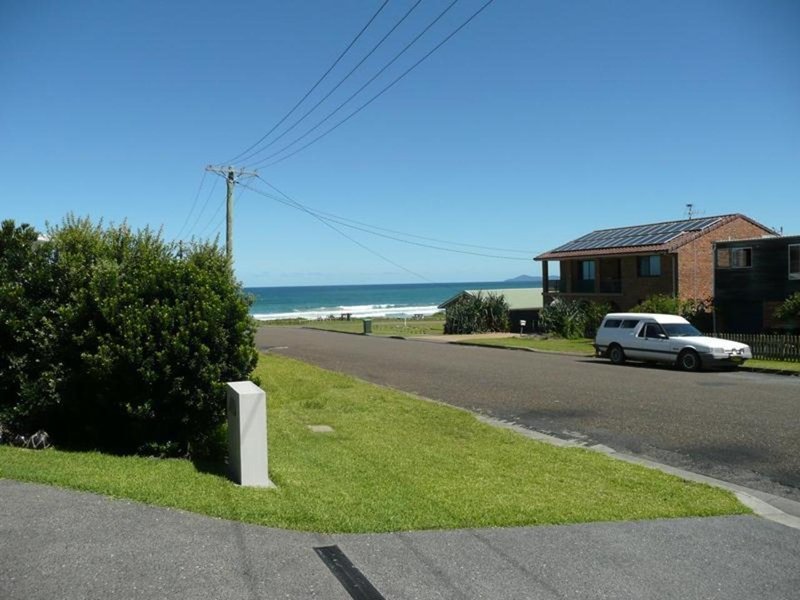 Photo - 2/6 Ocean Drive, Wallabi Point NSW 2430 - Image 23