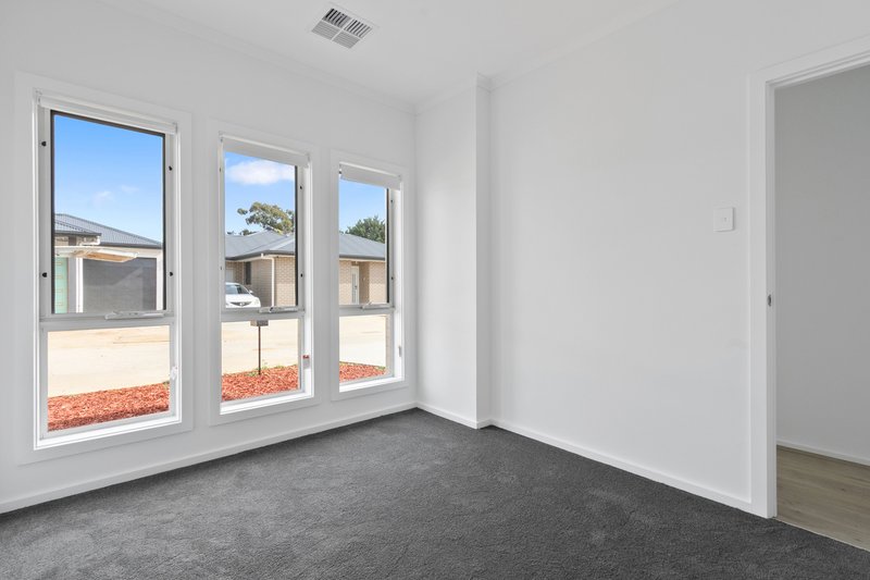 Photo - 2/6 O'Connell Street, Salisbury Downs SA 5108 - Image 5