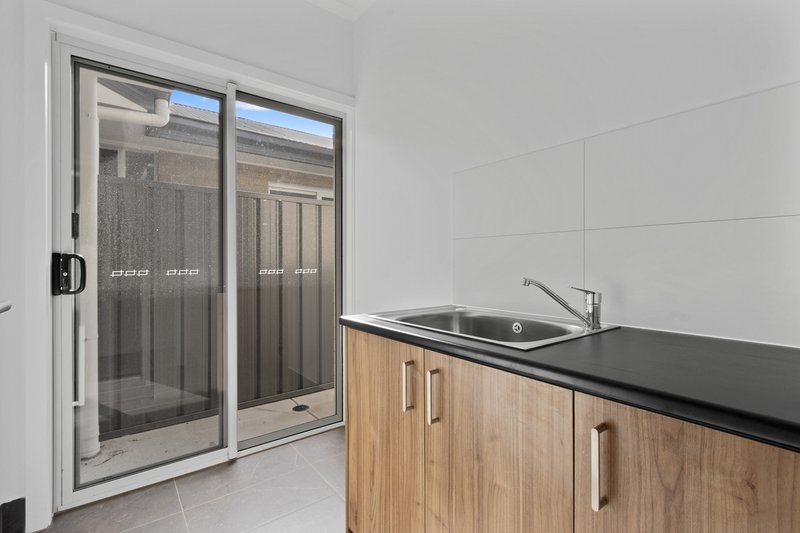 Photo - 2/6 O'Connell Street, Salisbury Downs SA 5108 - Image 10