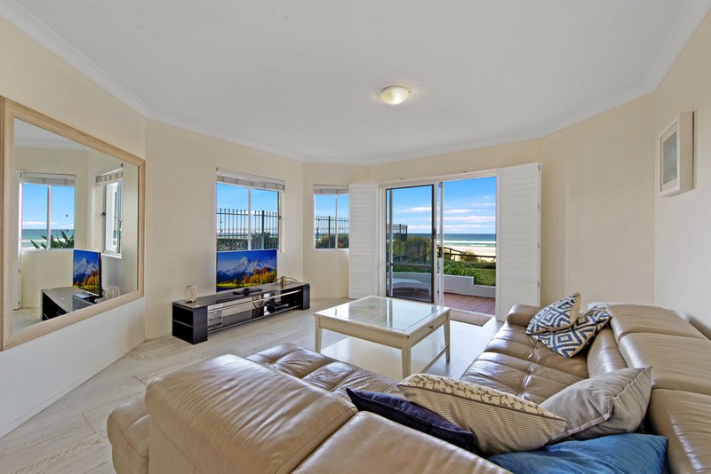 Photo - 26 Old Burleigh Road, Surfers Paradise QLD 4217 - Image 10