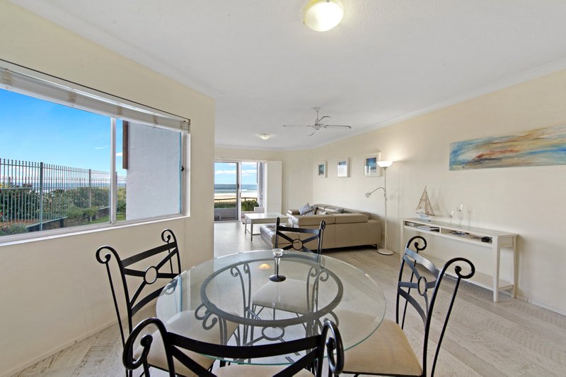 Photo - 26 Old Burleigh Road, Surfers Paradise QLD 4217 - Image 14