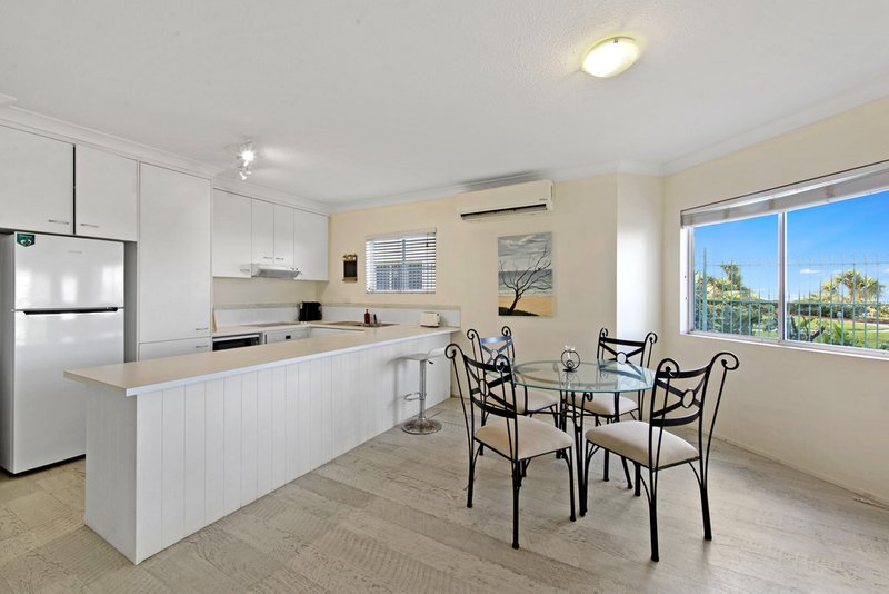 Photo - 26 Old Burleigh Road, Surfers Paradise QLD 4217 - Image 15