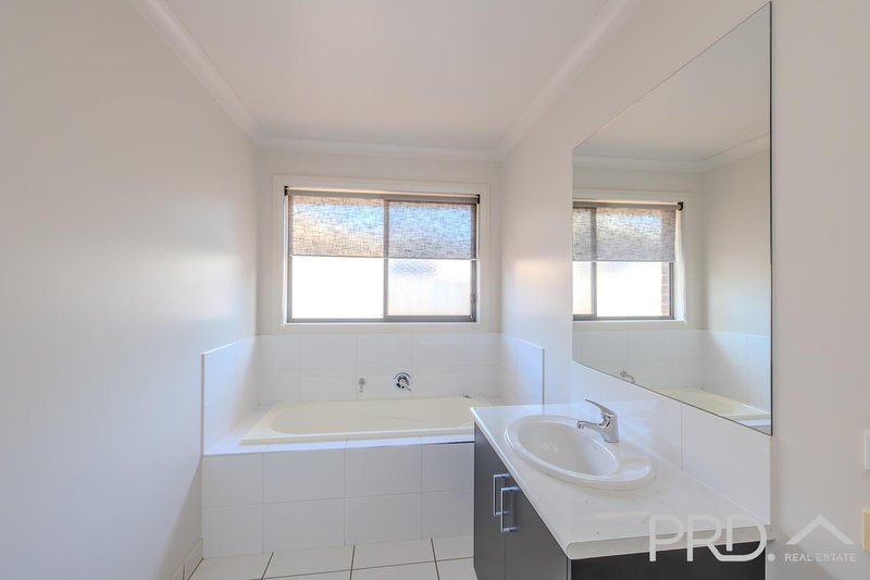 Photo - 26 Olivia Drive, Mildura VIC 3500 - Image 11
