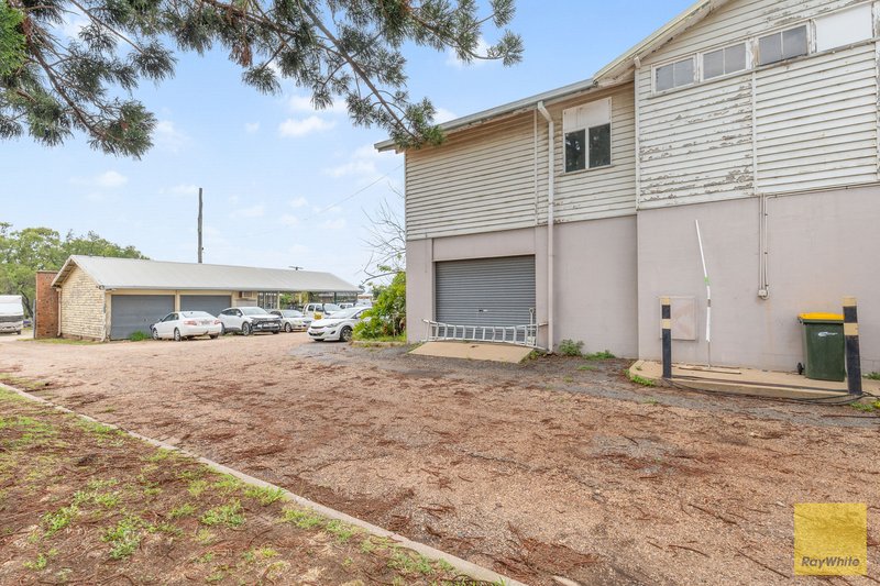 Photo - 26 Opal Street, Emerald QLD 4720 - Image 6