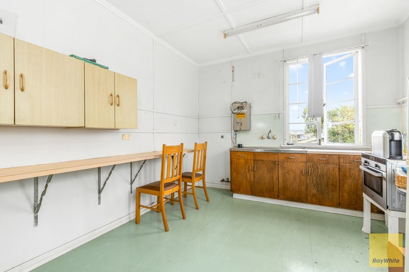 Photo - 26 Opal Street, Emerald QLD 4720 - Image 9