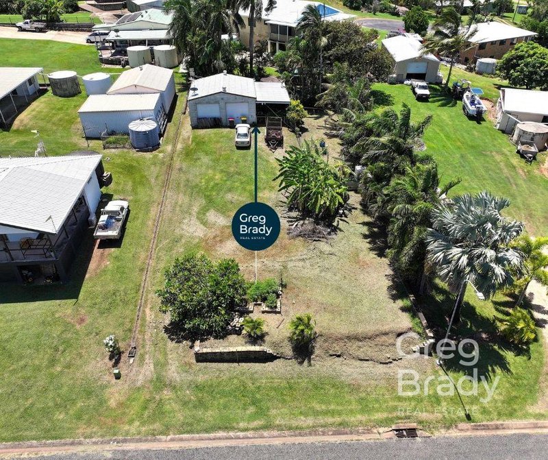 Photo - 26 Pacific Avenue, Ilbilbie QLD 4738 - Image 3