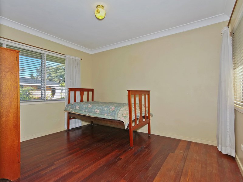 Photo - 26 Pacific Street, Chermside West QLD 4032 - Image 7