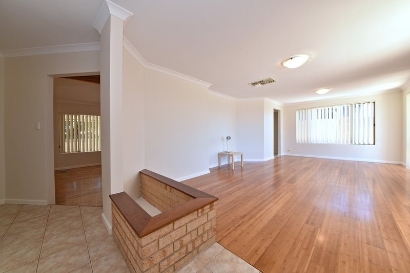 Photo - 26 Pacific Way, Beldon WA 6027 - Image 3