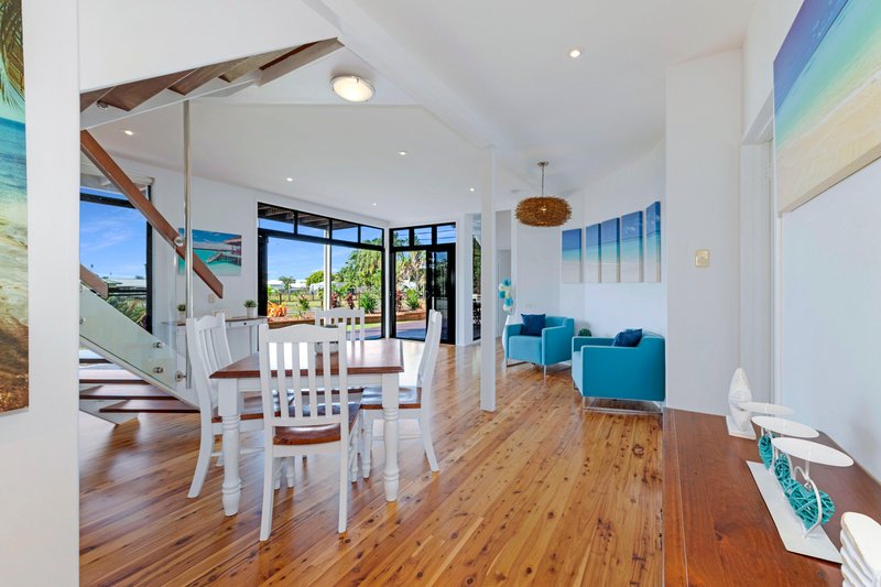 Photo - 26 Pandanus Crescent, Innes Park QLD 4670 - Image 7