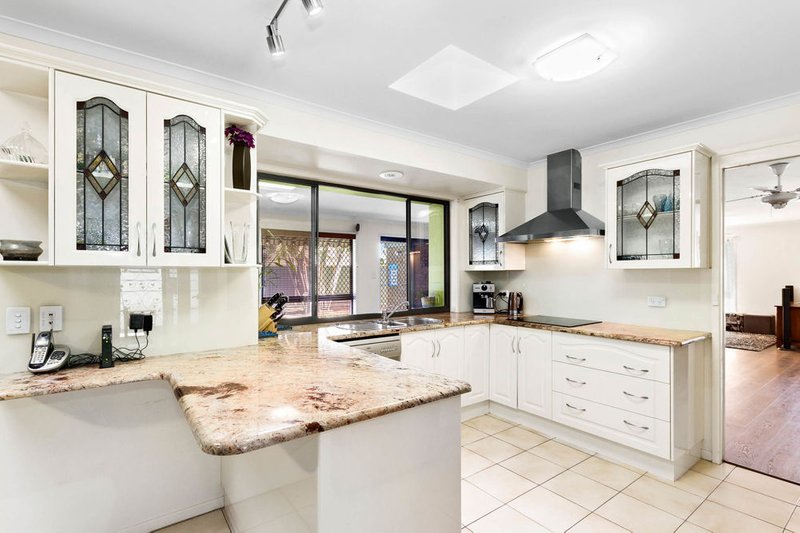 Photo - 26 Paradise Court, Clontarf QLD 4019 - Image 5