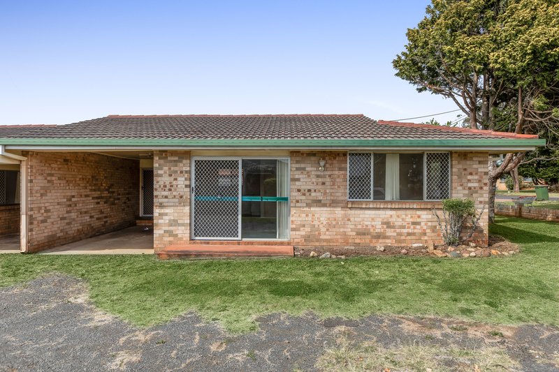 Photo - 26 Paradise Street, Harristown QLD 4350 - Image 3