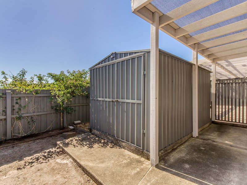 Photo - 2/6 Paramount Place, Oxenford QLD 4210 - Image 12