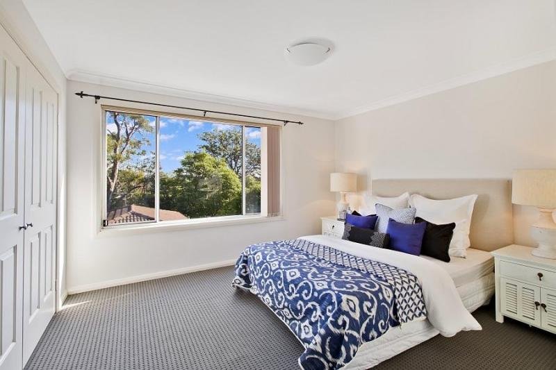 Photo - 2/6 Parklands Avenue, Lane Cove NSW 2066 - Image 6