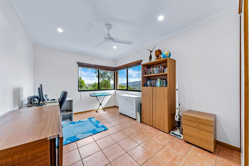 Photo - 26 Parkwood Terrace, Cannonvale QLD 4802 - Image 14