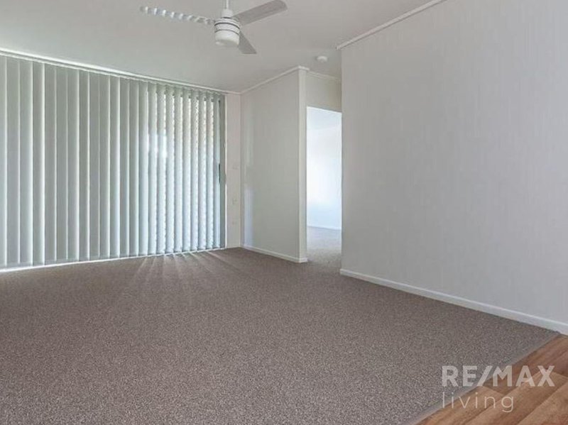 Photo - 2/6 Patricia Street, Strathpine QLD 4500 - Image 4