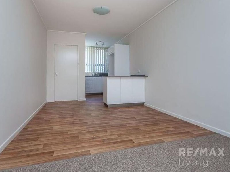 Photo - 2/6 Patricia Street, Strathpine QLD 4500 - Image 6