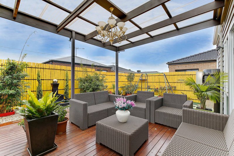 Photo - 26 Penfold Street, Craigieburn VIC 3064 - Image 10