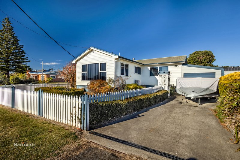 Photo - 26 Penguin Road, West Ulverstone TAS 7315 - Image 5