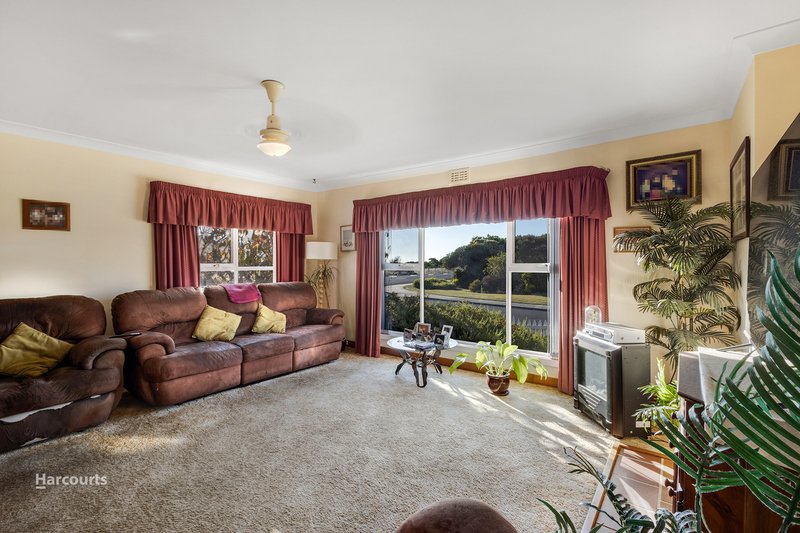 Photo - 26 Penguin Road, West Ulverstone TAS 7315 - Image 8