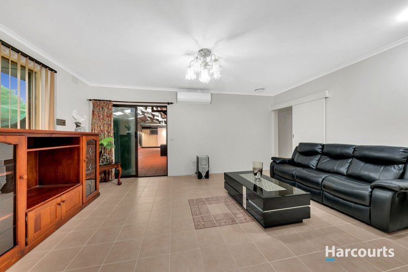 Photo - 26 Phyllis Parade, Deer Park VIC 3023 - Image 6