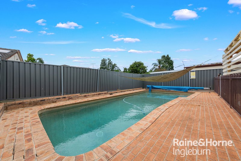 Photo - 26 Pickett Avenue, Minto NSW 2566 - Image 10