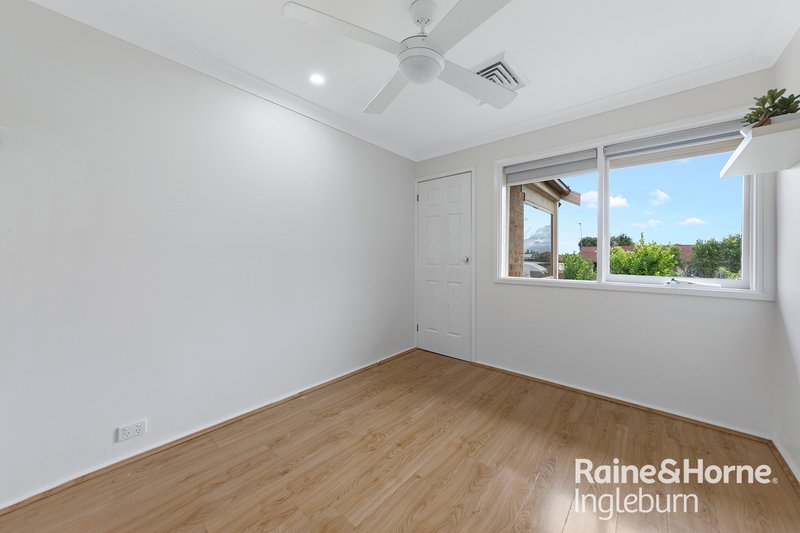 Photo - 26 Pickett Avenue, Minto NSW 2566 - Image 5