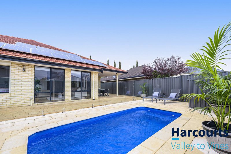 Photo - 26 Pirianda Way, Aveley WA 6069 - Image 26