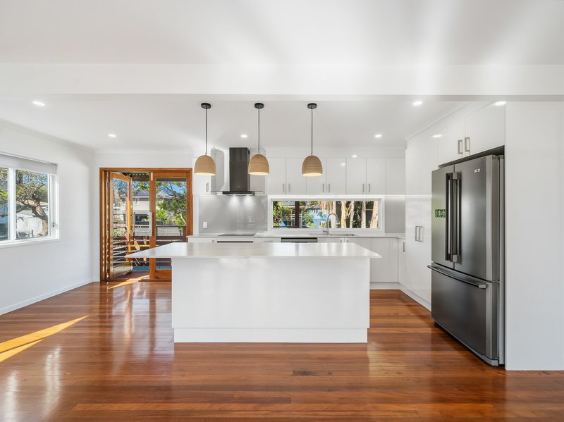 Photo - 26 Pownall Crescent, Margate QLD 4019 - Image 4