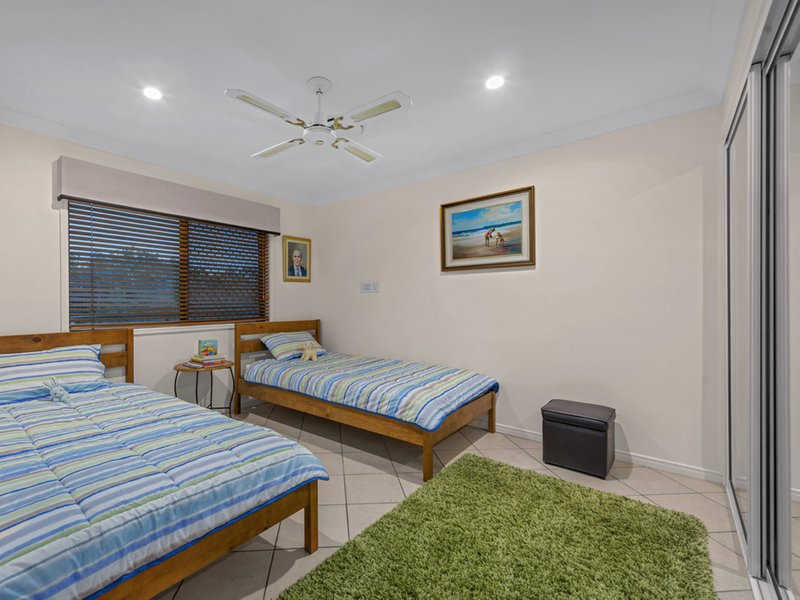 Photo - 26 Priestley Road, Bridgeman Downs QLD 4035 - Image 14