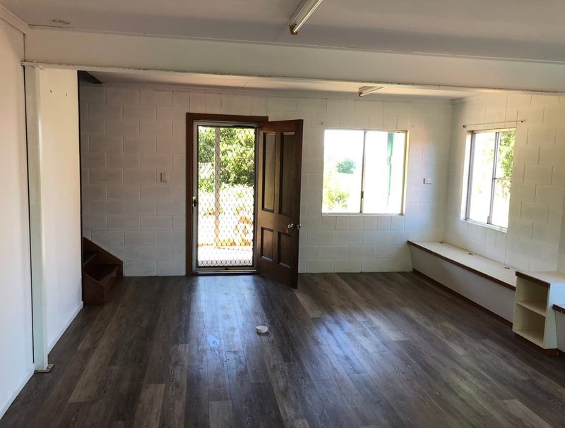 Photo - 26 Prospect Street, Rosslyn QLD 4703 - Image 4