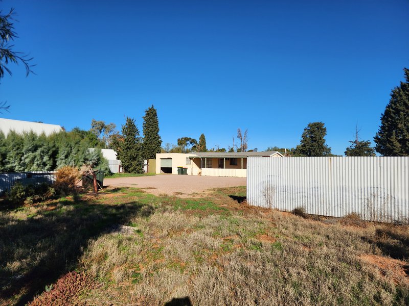 Photo - 26 Quorn Road, Stirling North SA 5710 - Image 13