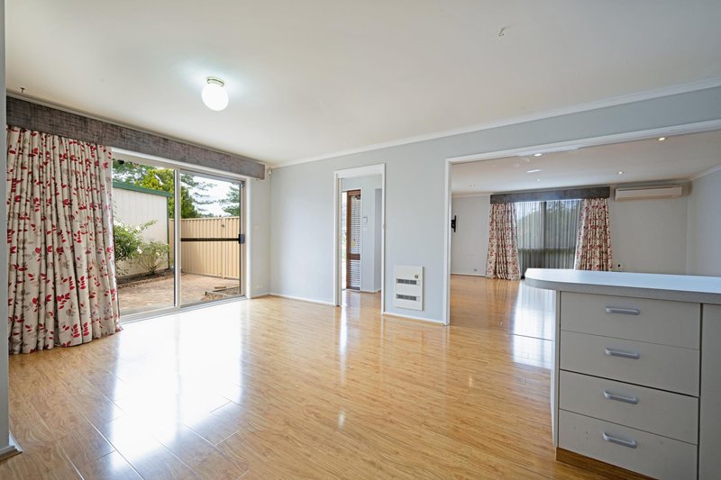 Photo - 26 Redcliffe Street, Palmerston ACT 2913 - Image 3