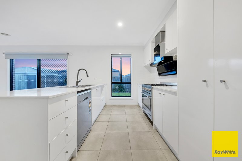 Photo - 26 Riches Street, Tarneit VIC 3029 - Image 6