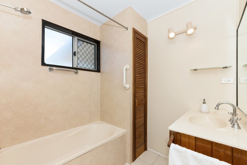 Photo - 26 Robert Towns Crescent, Condon QLD 4815 - Image 7