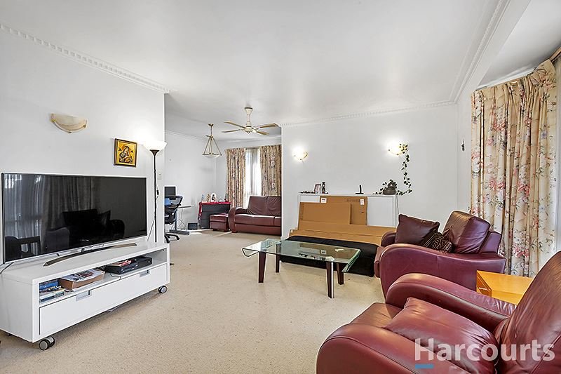 Photo - 26 Rose Avenue, Glen Waverley VIC 3150 - Image 7