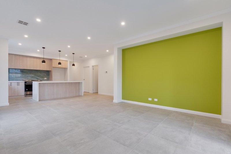 Photo - 26 Rulingia Road, Donnybrook VIC 3064 - Image 6