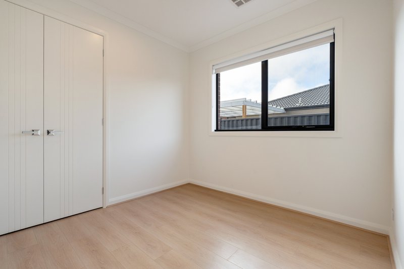 Photo - 26 Rulingia Road, Donnybrook VIC 3064 - Image 13